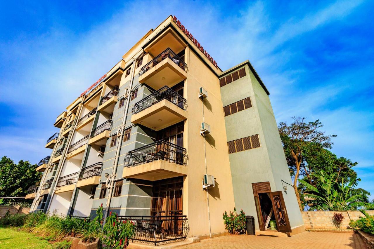 Frontiers Hotel 恩德培 外观 照片